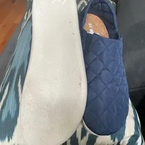 QTZ quilted slip on Otz | Shoes | Qtz Quilted Slip On | Poshmark main image 4